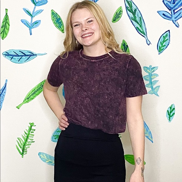 Zenana Outfitters Tops - Berry Mineral Wash Tee